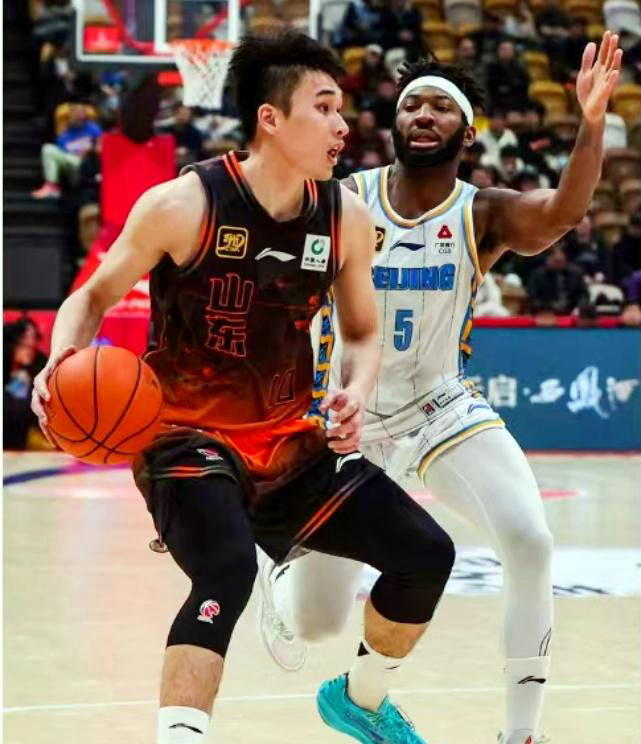 塔斯马尼亚联防守体系稳固，力求半决赛再创佳绩