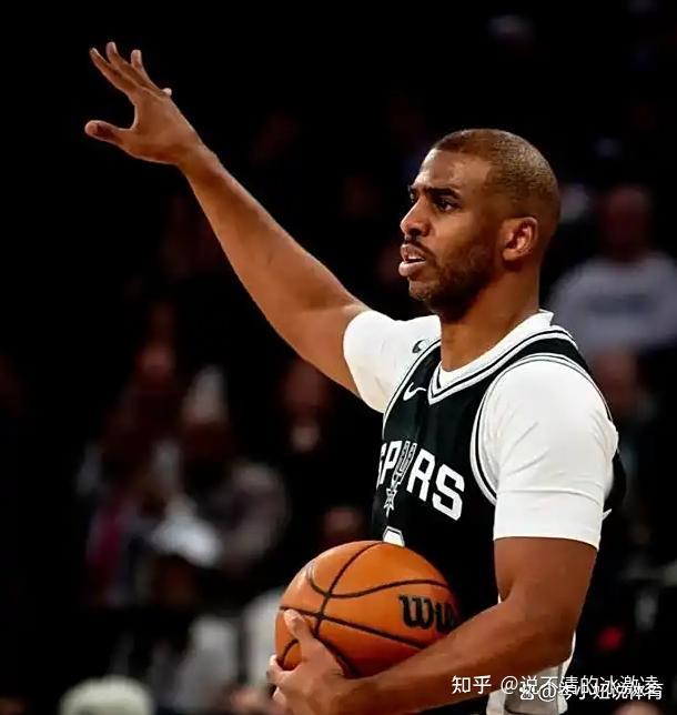 ESPN主持人：保罗不排除在下赛季后继续打球的可能性