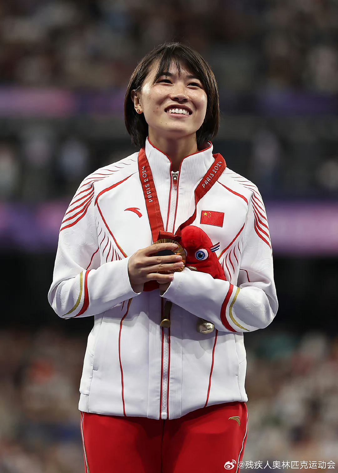 田径女子米美国选手夺得冠军的简单介绍